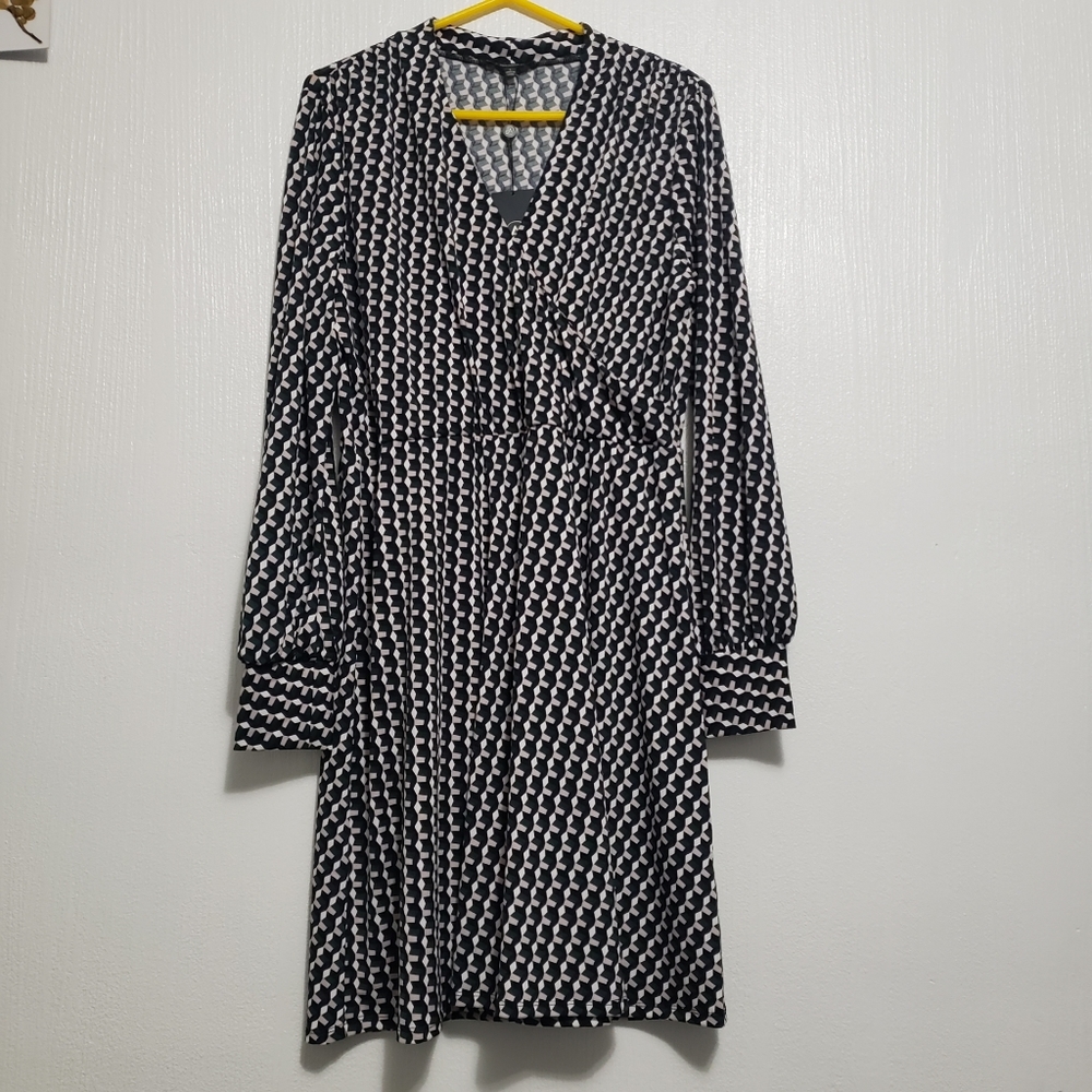 Adrianna Papell | Geometric long sleeve dress